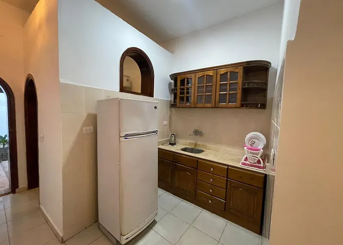 بيت ضيافة Red Oasis *